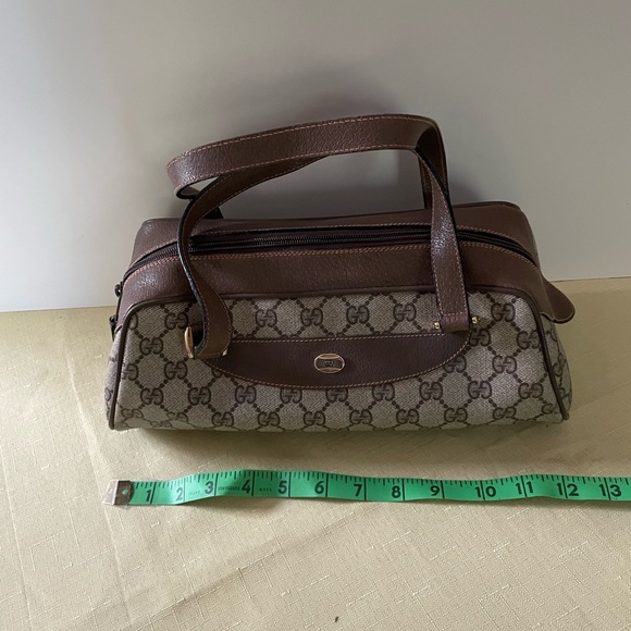 Gucci Brown and Cream Monogram Clutch - Picture 3 of 14